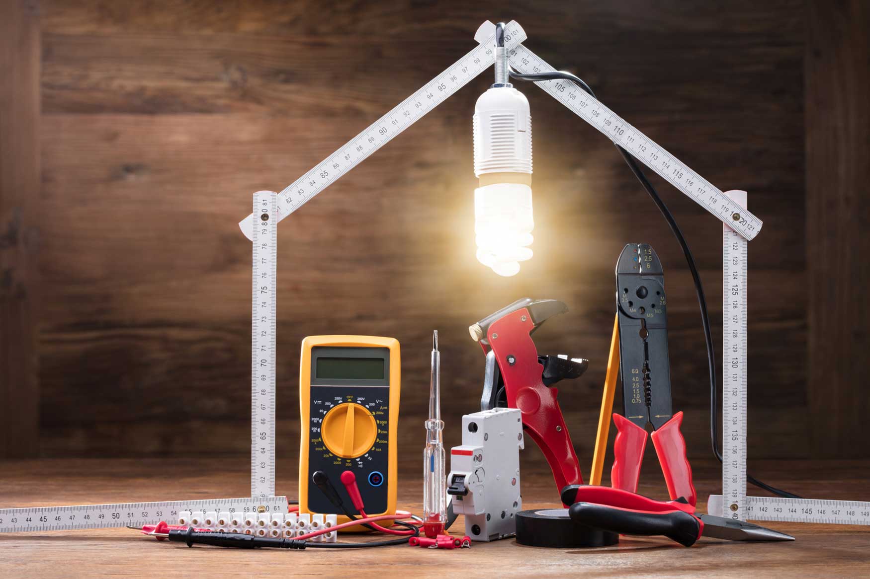 EMERGENCY ELECTRICIANS London 24hr 247 electrical fault finding London